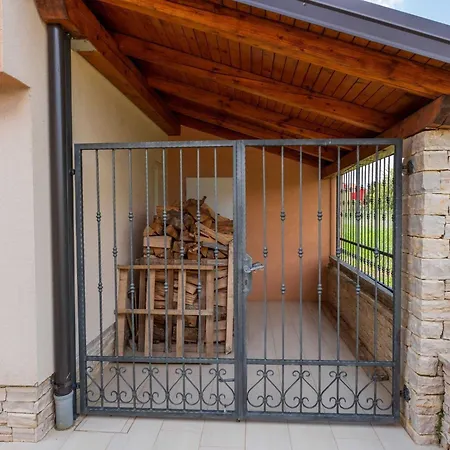 Charming Three Bedroom House Turanj