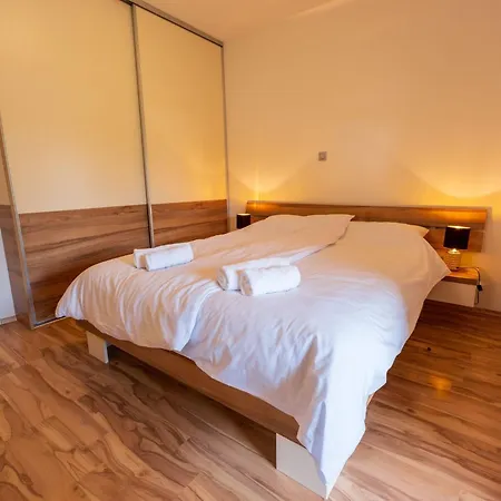 Charming Three Bedroom House * Turanj